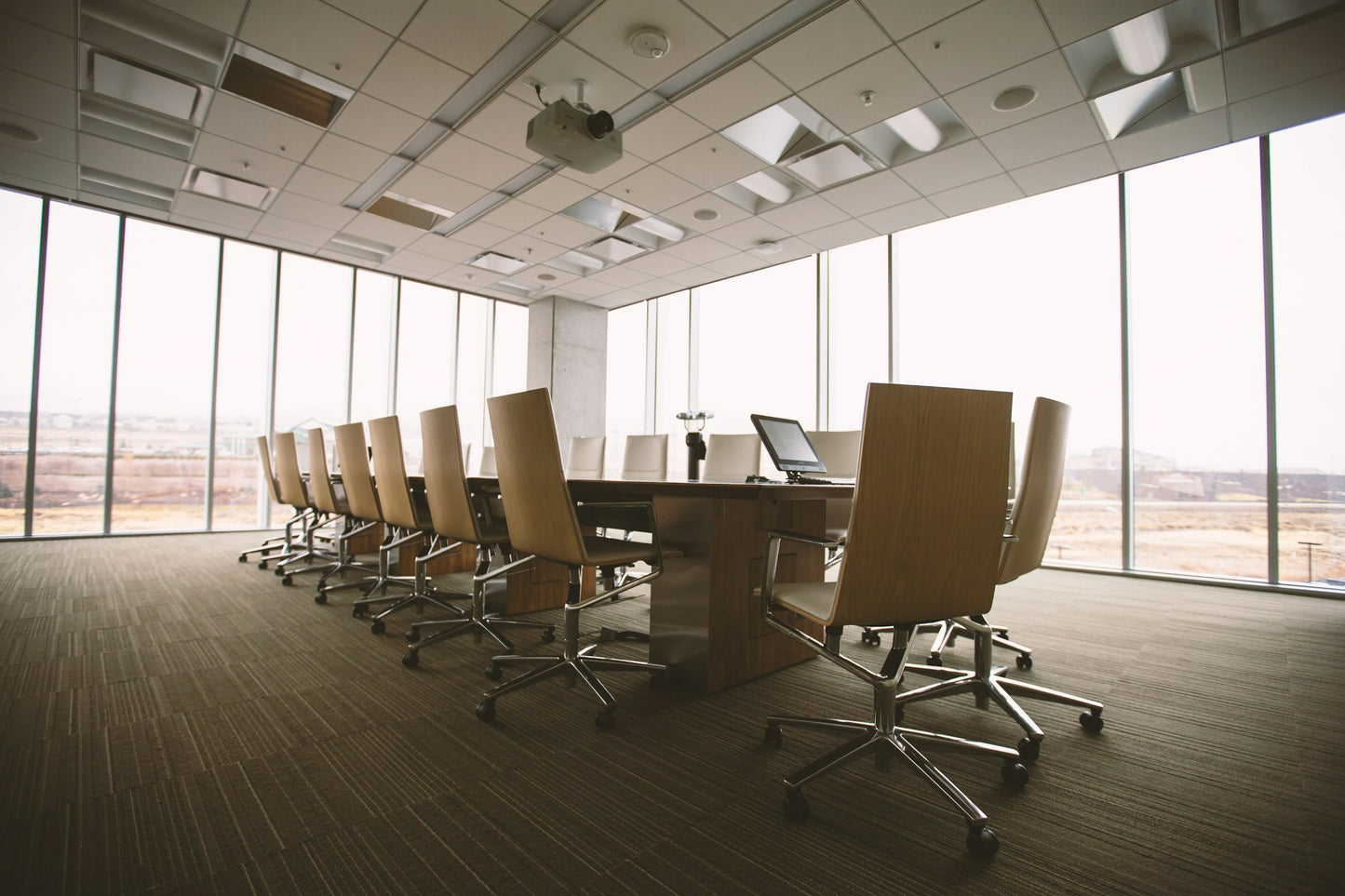 Investment Banking & Private Equity - Summer Analyst Recruitment Consultation Session